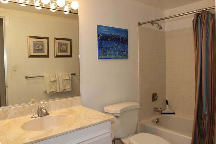 Lauloa # 307 2 Bathrooms Condo in Wailuku, HI