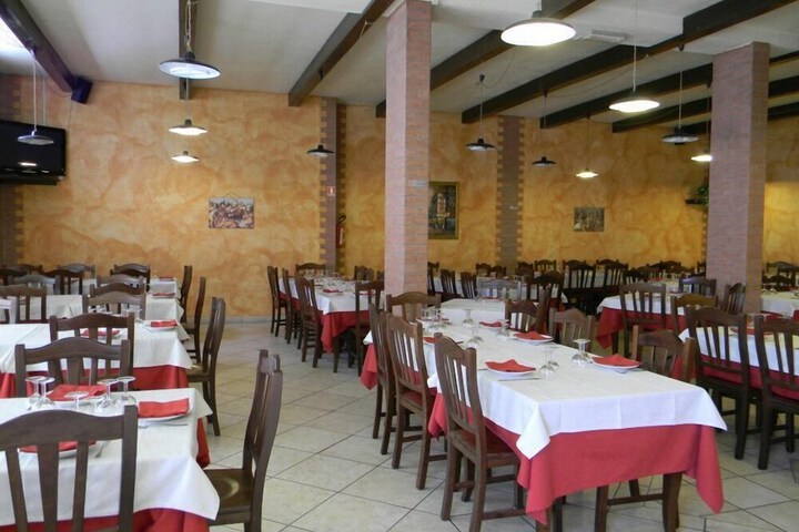 Dining 43 of 63