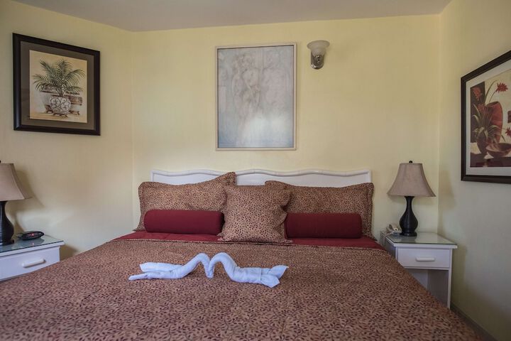 Room 3 of 12