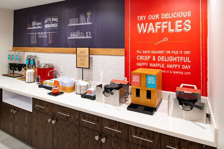 Breakfast/Coffee Service 51 of 69