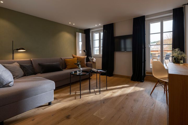 Room 36 of 395