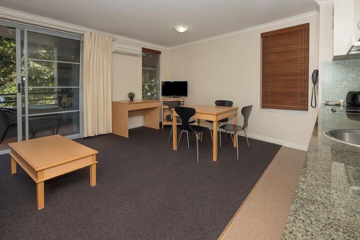 Room 15 of 37
