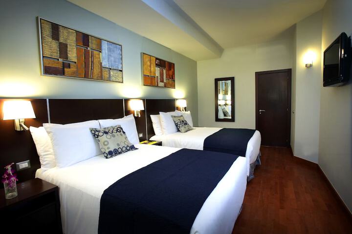 Room 4 of 49