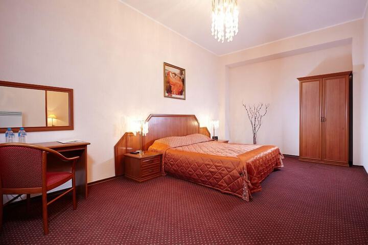 Room 23 of 62