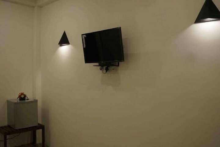 Room 19 of 60