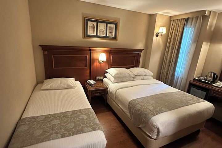 Room 21 of 72