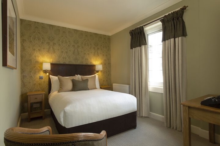 Room 25 of 73