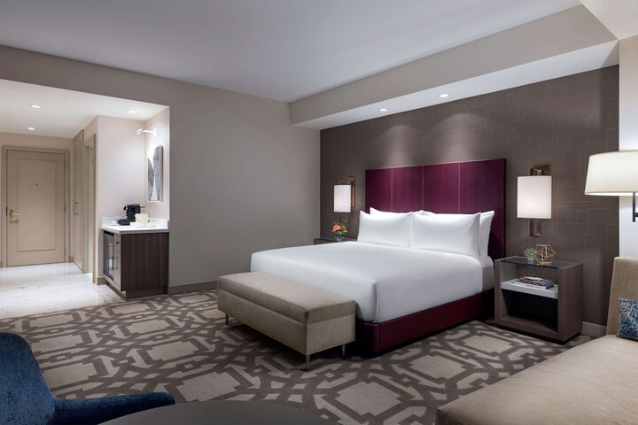 Room 28 of 153