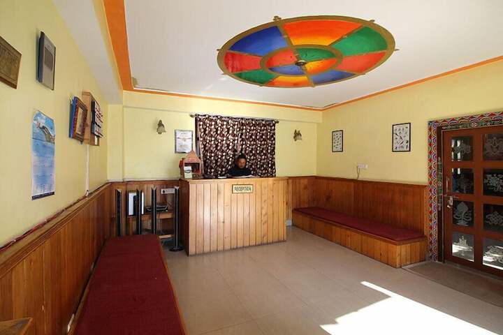 Rufina Royal Lachung