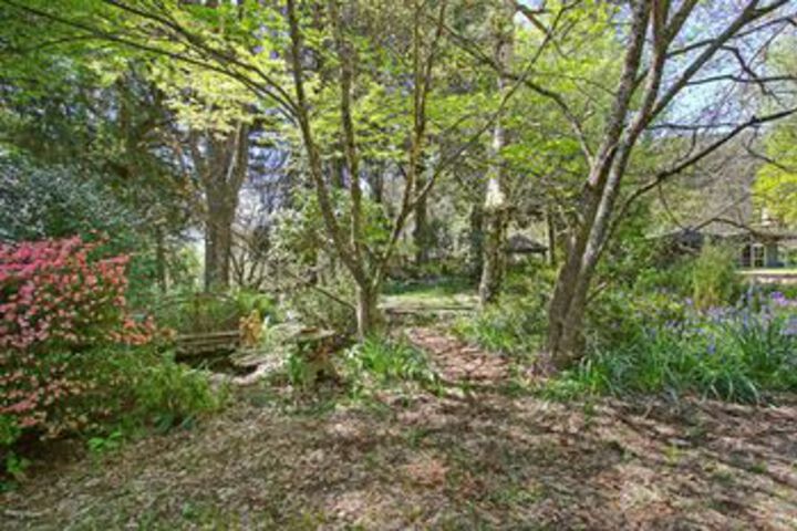 Property Grounds 16 of 18