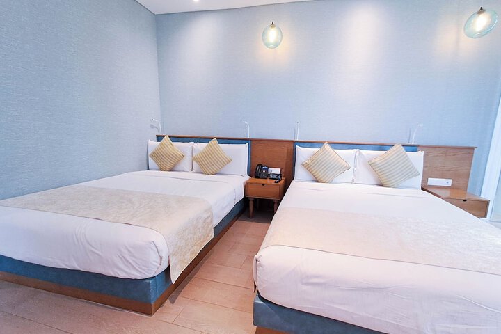 Room 102 of 204