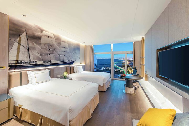 Room 15 of 130