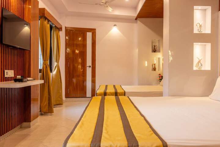 Room 28 of 58