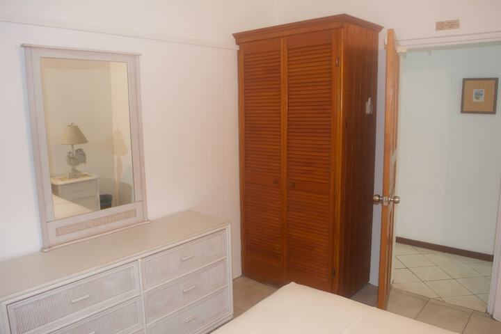 Room 30 of 157