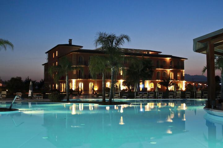 Hotel 62 of 64