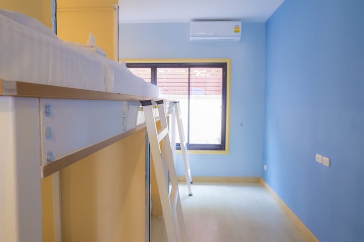 Room 5 of 66