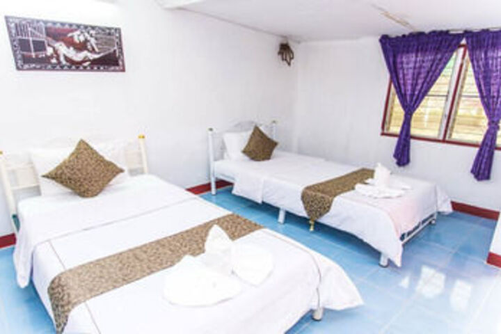 Room 12 of 22