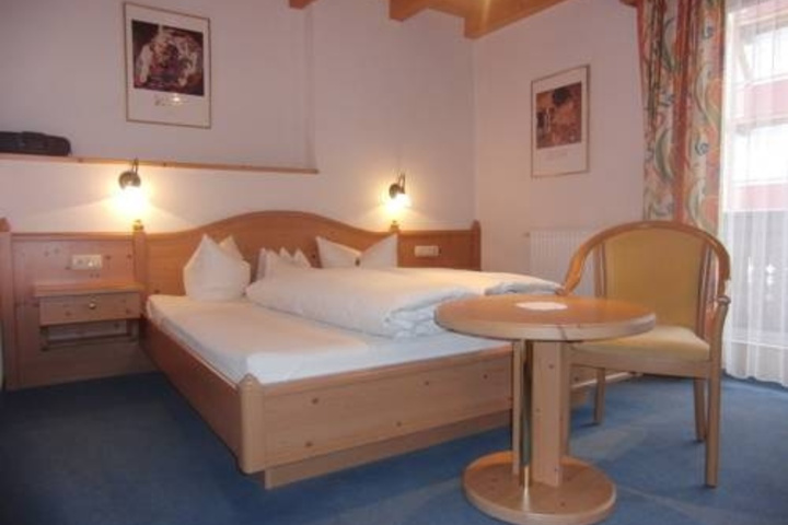 Room 2 of 14