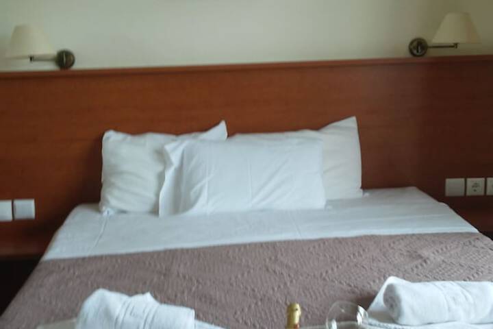 Room 9 of 49