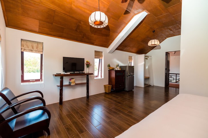 Room 4 of 46