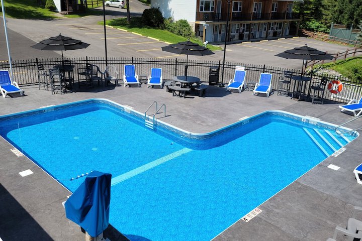 Pool 58 of 83