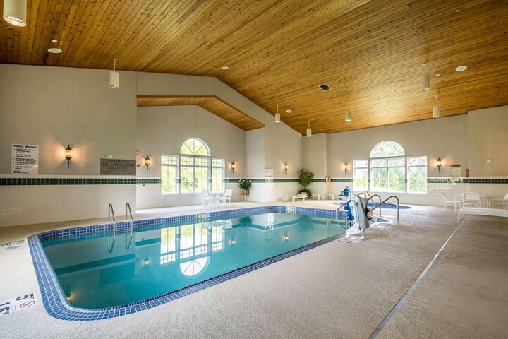 Pools & Facilities