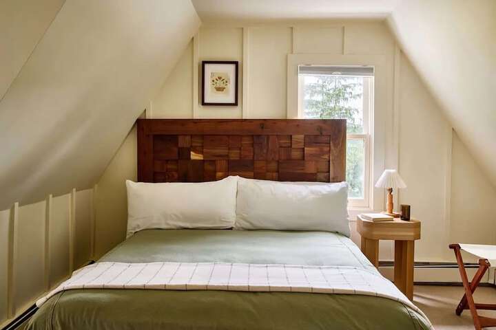 Room 2 of 88
