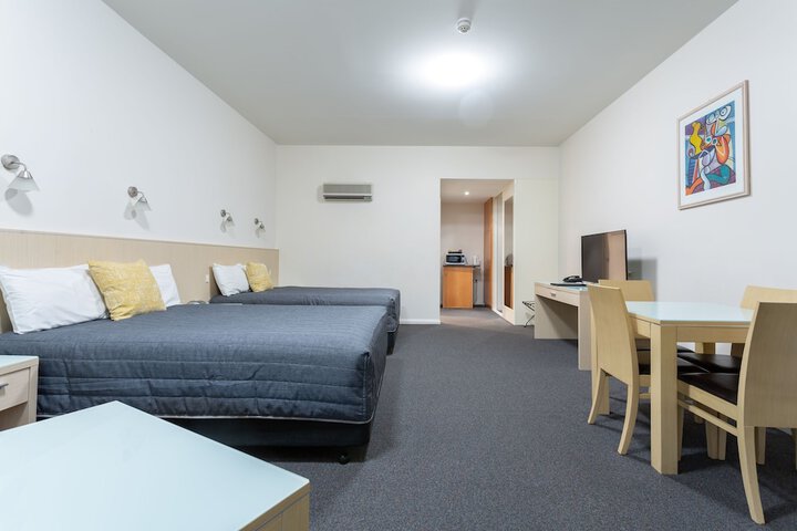 Room 5 of 41
