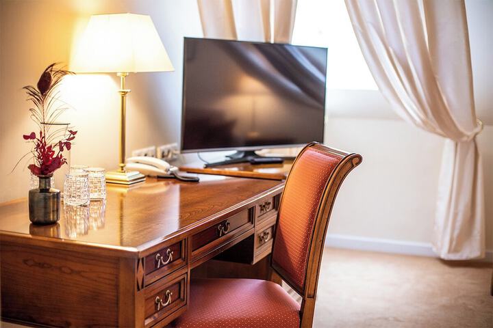 Room 8 of 20
