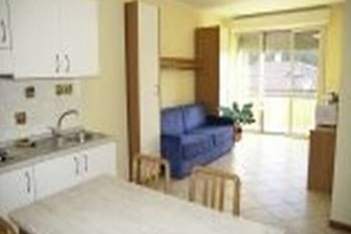 Room 15 of 18