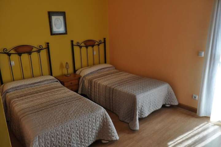Room 16 of 25