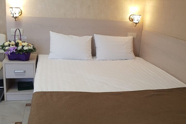 Room 34 of 41
