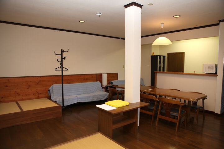 Room 7 of 7
