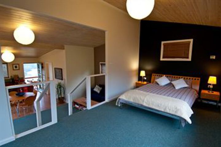 Room 57 of 191