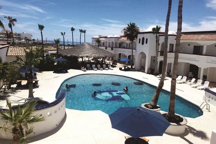 Pools & Facilities