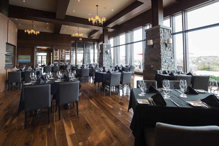 Dining 122 of 141