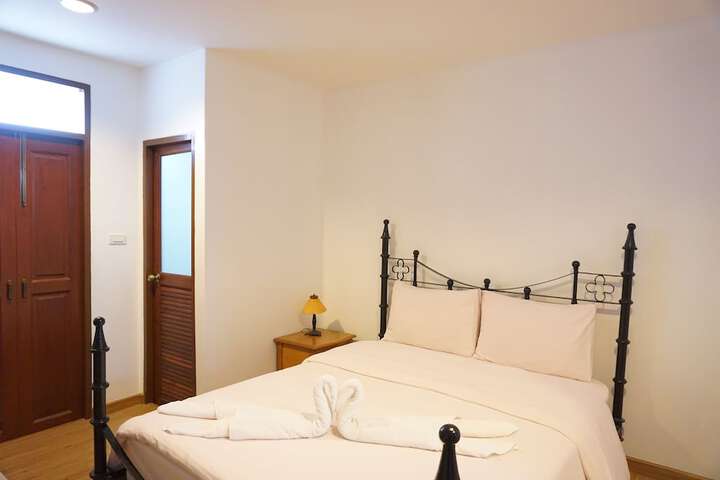 Room 8 of 64