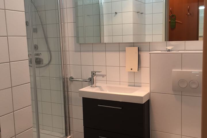 Room 10 of 35