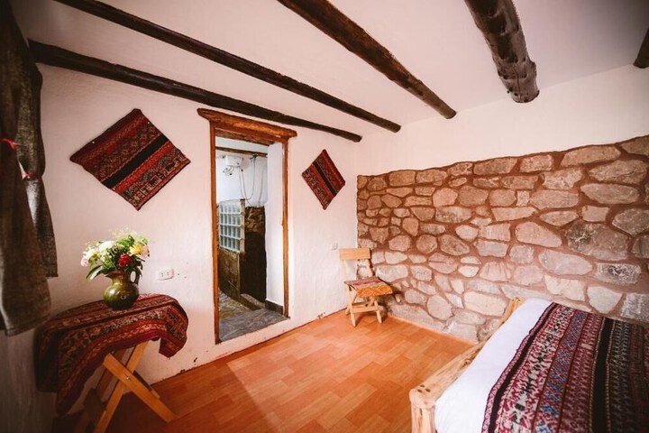 Room 3 of 17