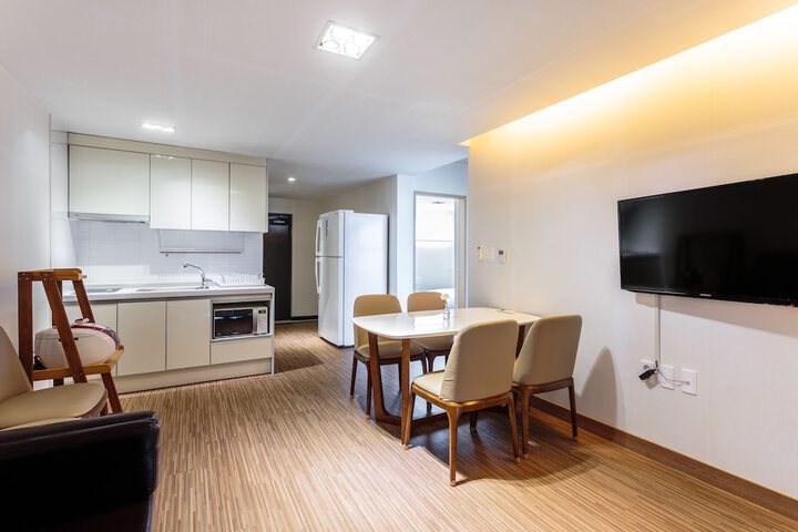Room 10 of 69