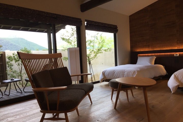 Room 4 of 39