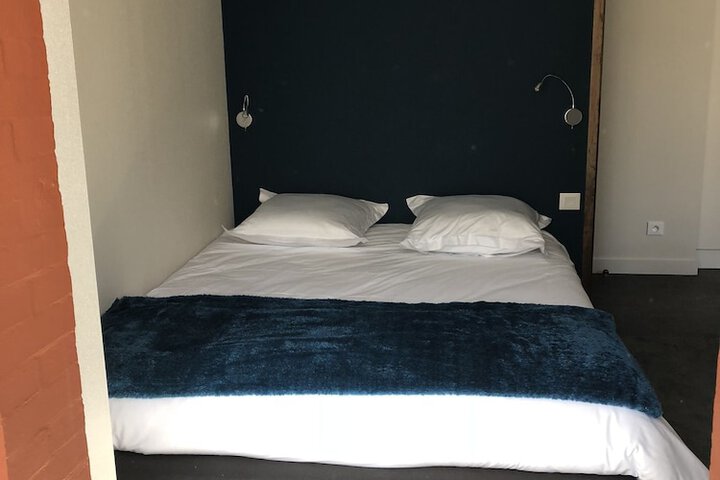 Room 19 of 80