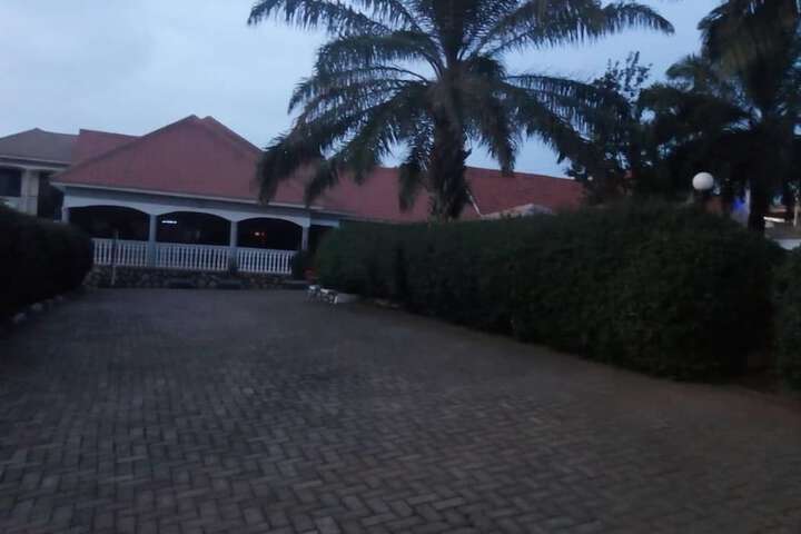 Hotel 1 of 3