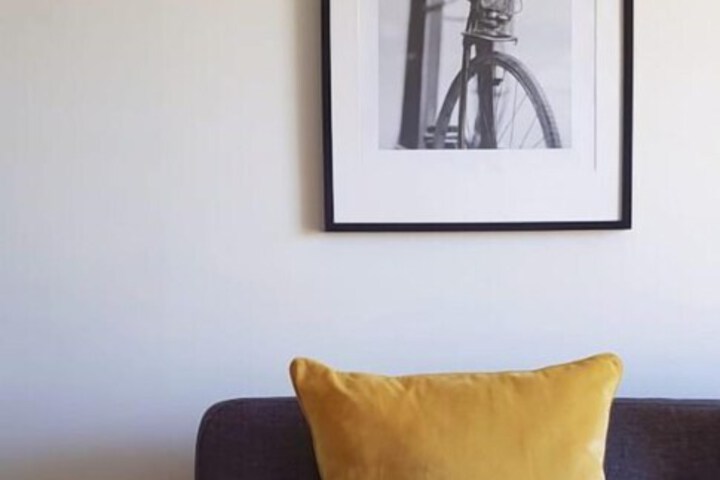 Room 4 of 17