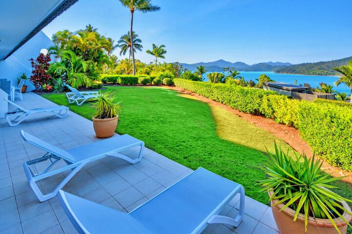 Sundeck 22 of 25