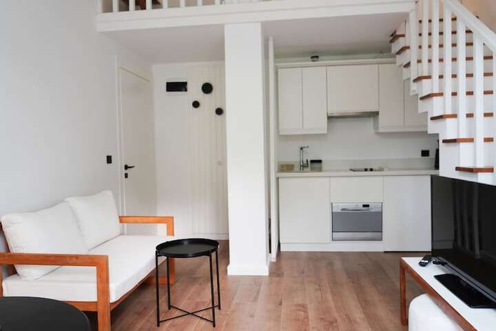 Room 7 of 70