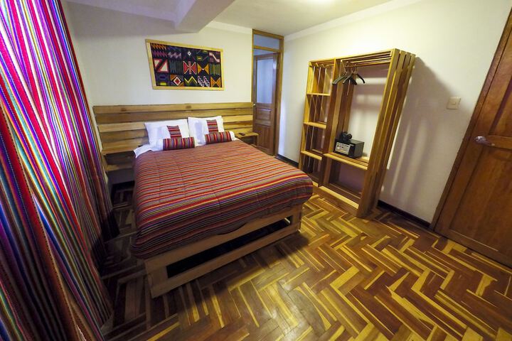 Room 21 of 37