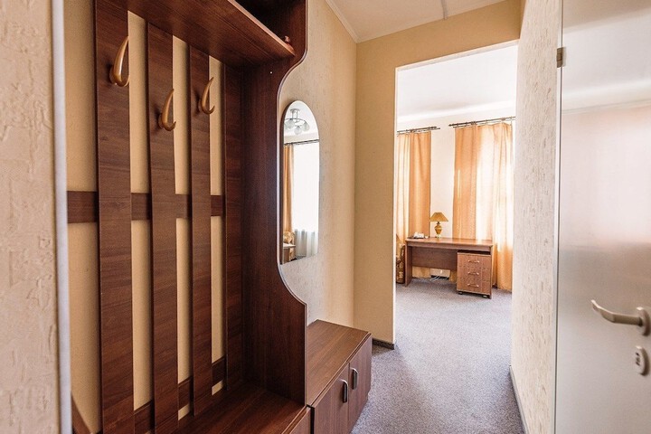 Room 8 of 58