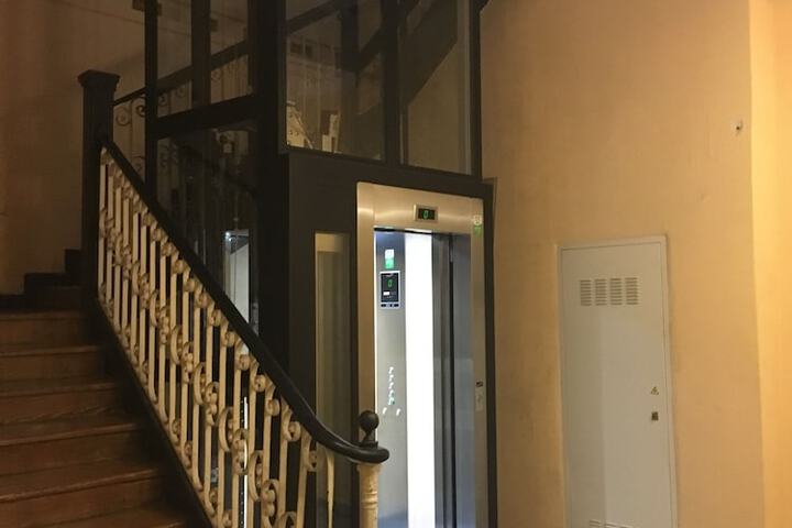 Hotel 4 of 109