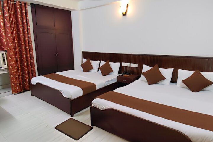 Room 9 of 22